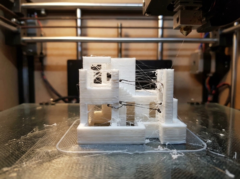 3d-print-stringing-caused-by-poor-retraction-settings